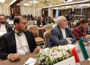 ظریف: اعتیاد آمریکا به تحریم روابط اقتصادی جهان را تضعیف می‌کند
