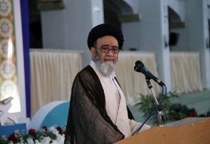 امام‌جمعه تبریز: پلیس بصیرت نداشته باشد به دشمن کمک می‌کند
