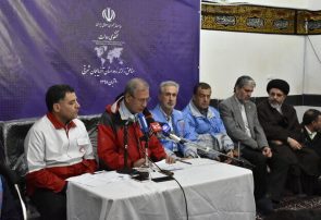رئیس جمعیت هلال احمر: تا هر زمانی که نیاز باشد در مناطق زلزله‌زده می‌مانیم