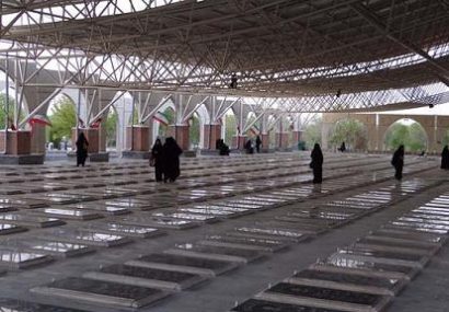 قبور وادی رحمت بر اساس تعرفه شورای شهر قیمت‌گذاری می‌شوند