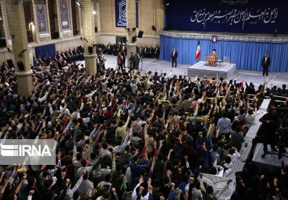 آیین بزرگداشت سردار سلیمانی در حسینیه امام خمینی درحال برگزاری است