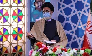 امام جمعه تبریز: پرستاران رزمندگان خط مقدم درمان