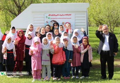 کودکان و نوجوانان روستاهای چارایماق به استقبال کتابخانه سیار روستایی کانون رفتند