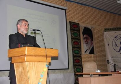 همه مسئولین تلاش می‌کنند تا گره های اقتصادی را باز کنند