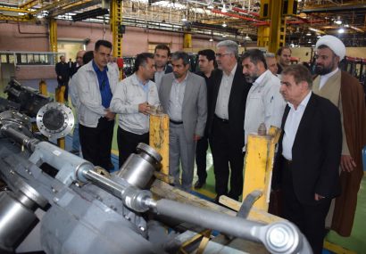 تراکتورسازی وزنه ارزی برای افزایش تراز تجارت خارجی کشور می باشد تراکتورسازی وزنه ارزی برای افزایش تراز تجارت خارجی کشور می باشد