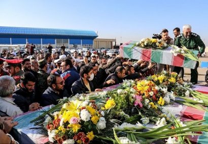 تشییع پیکر مطهر هشت شهید دوران دفاع مقدس در آذربایجان شرقی