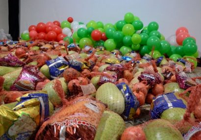 توزیع ۶۰۰ پک یلدایی برای کودکان رحمت در تبریز