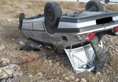 ۵ مصدوم در پی واژگونی خودروی سواری در جاده ملکان- بناب