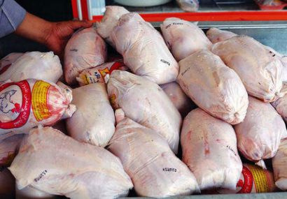 ۸۴۰ تن مرغ منجمد در آخرین هفته ماه مبارک رمضان در آذربایجان شرقی برای تنظیم بازار توزیع شد