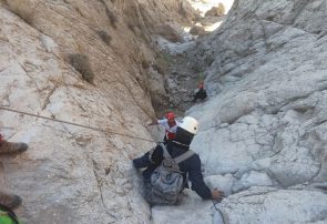 نجات ۲ کوهنورد گرفتار در ارتفاعات «پیربالا» شهرستان مرند