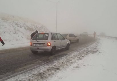 تردد در جاده‌های کوهستانی آذربایجان‌شرقی با زنجیرچرخ امکان‌پذیر است