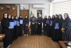 اعطا احکام روسای شورا های بانوان خیر مدرسه ساز ۷ ناحیه و منطقه آموزشی