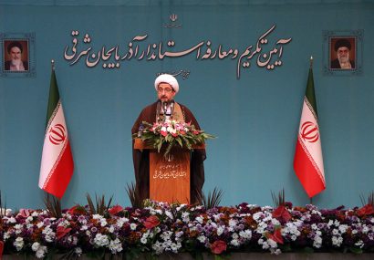 علما و حوزه‌های علمیه در کنار استاندار آذربایجان شرقی هستند