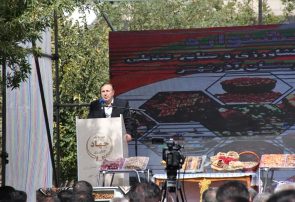 پیگیری احداث یک مجموعه شهرک صنعتی خشکبار در آذرشهر