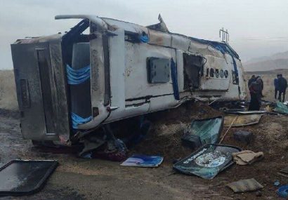 واژگونی اتوبوس با ۱۳ مصدوم در جاده اهر – کلیبر