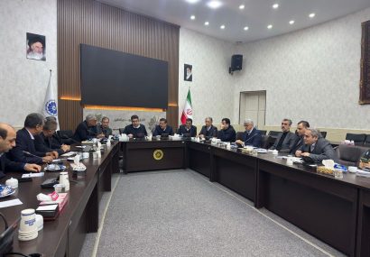 ضرورت همکاری سیستم بانکی با تولیدکنندگان فولادی در تبریز