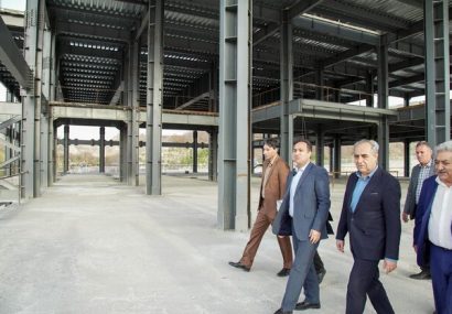 استاندار آذربایجان شرقی از پروژه در حال احداث بزرگ‌ترین هتل کشور بازدید کرد