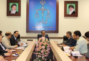 خشکاندن ریشه‌های فساد قاچاقچیان در گرو ضربه زدن به بنیان های اقتصادی