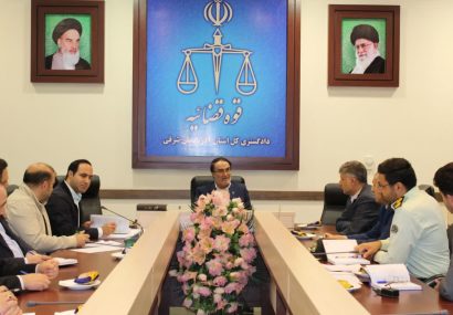 خشکاندن ریشه‌های فساد قاچاقچیان در گرو ضربه زدن به بنیان های اقتصادی